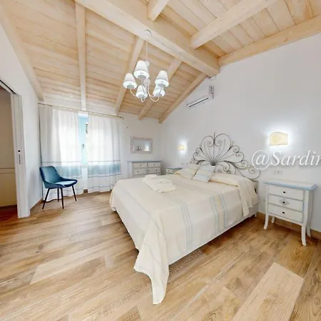 Light Blue - * Aglientu